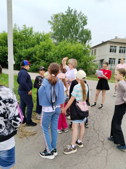 УЛИЦА ИСТОРИЧЕСКАЯ в нашем пришкольном лагере "Простоканикулово"!.